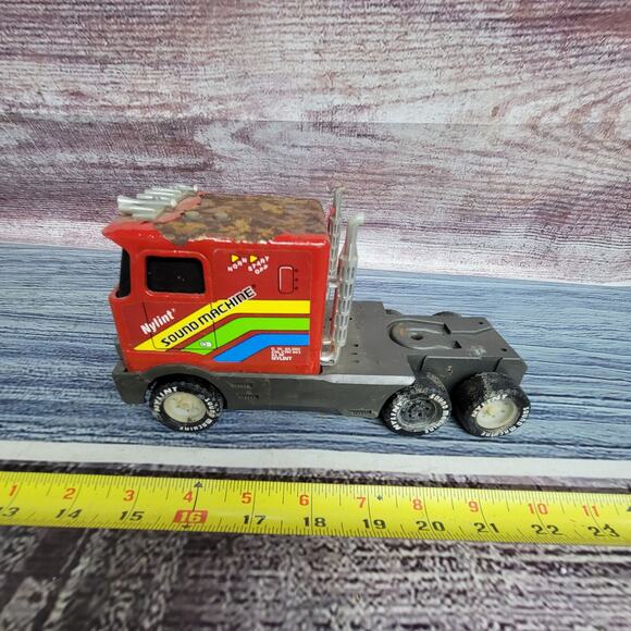 Nylint Pressed Steel muscle machine cabover semi no sound parts/repair red - Picture 5 of 12